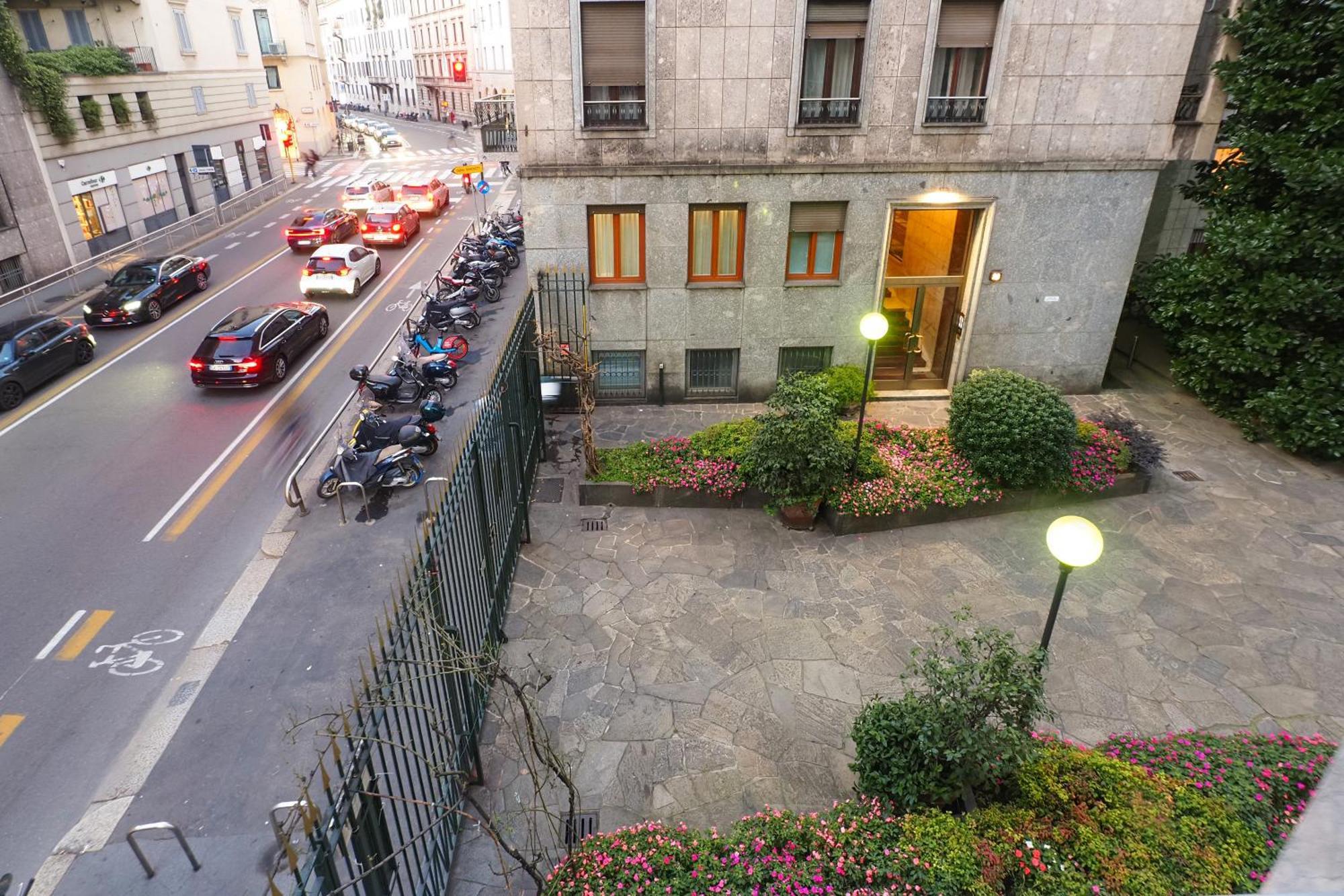 Contempora Apartments - Visconti Di Modrone Milano Ngoại thất bức ảnh